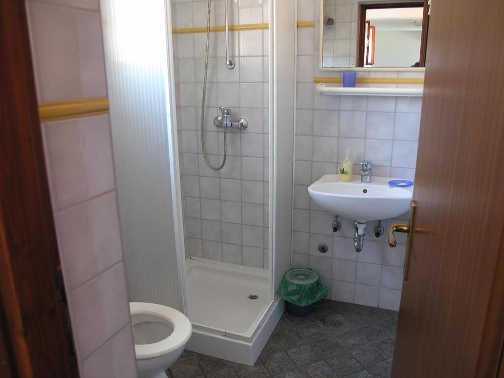 Apartments Ana Бибине Екстериор снимка