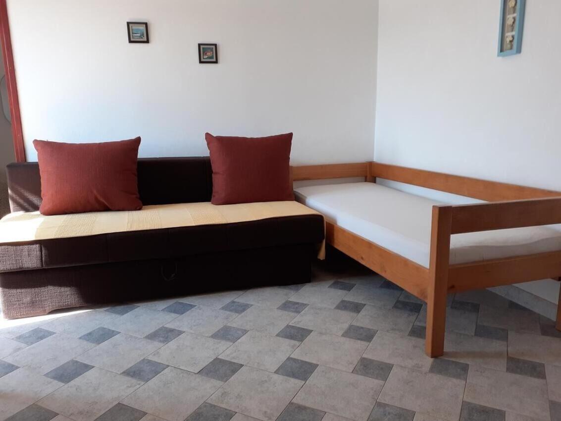Apartments Ana Бибине Екстериор снимка