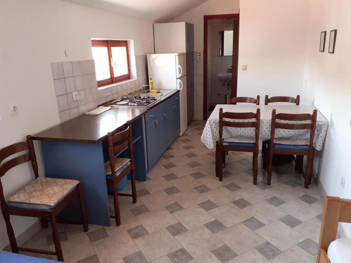 Apartments Ana Бибине Екстериор снимка