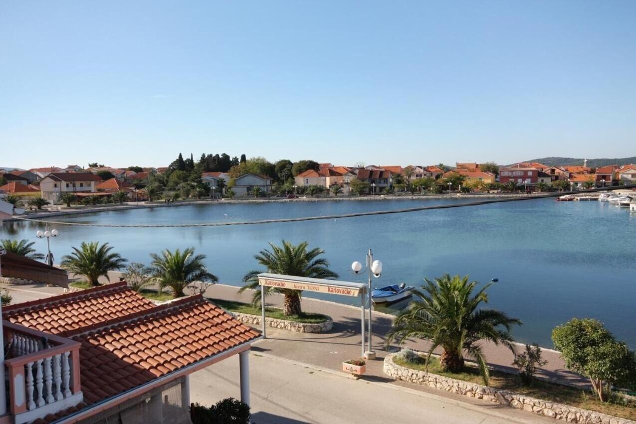 Apartments Ana Бибине Екстериор снимка