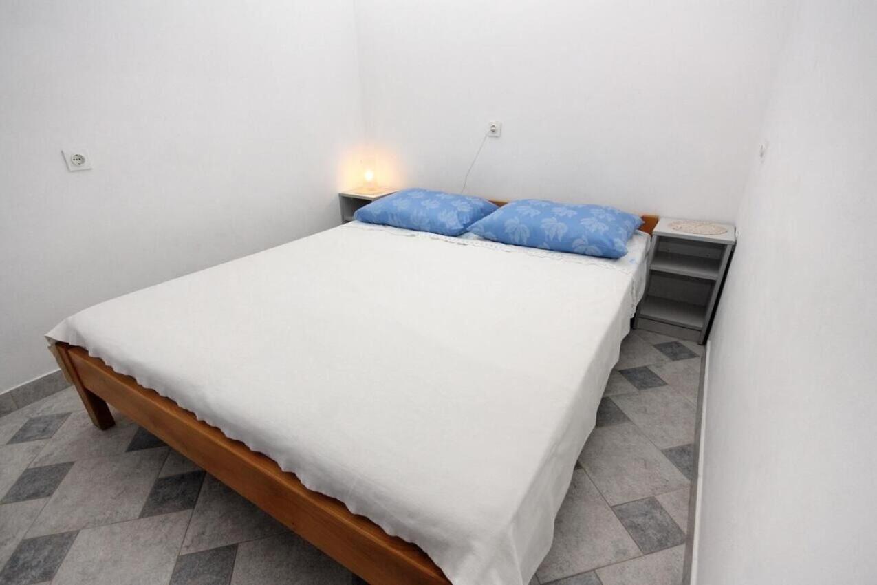 Apartments Ana Бибине Екстериор снимка