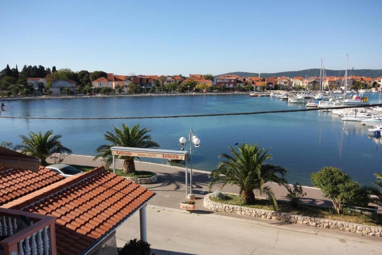 Apartments Ana Бибине Екстериор снимка